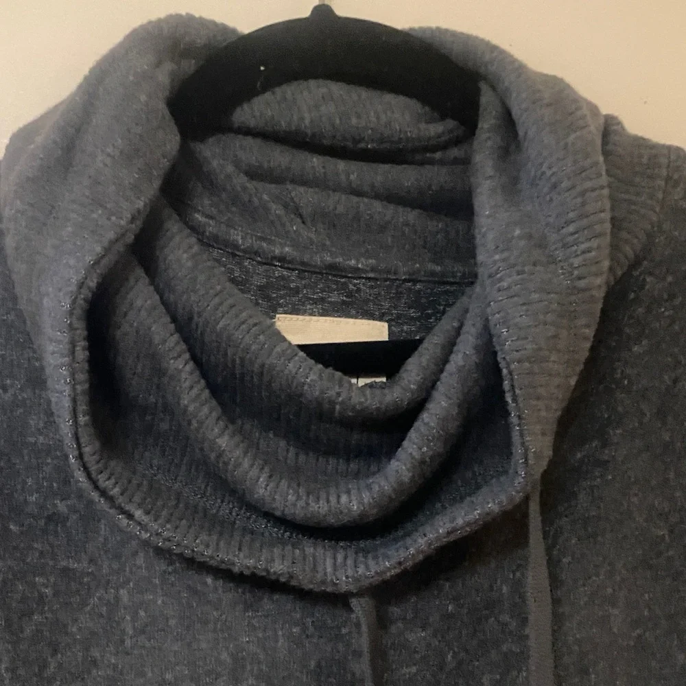 NWT Rip Curl Dark Gray marble Cosy Roll Neck. Size Medium - Picture 4 of 7